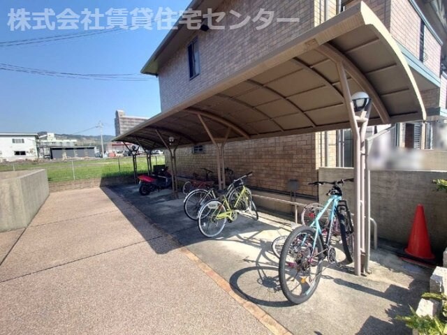  阪和線・羽衣線/紀伊駅 バス13分安上下車:停歩10分 1階 築19年