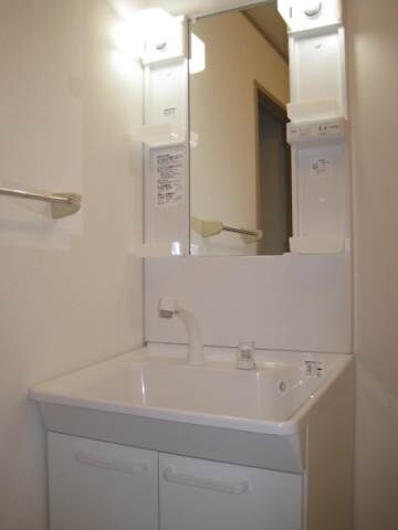  和歌山線/岩出駅 バス14分森下車:停歩10分 3階 築26年