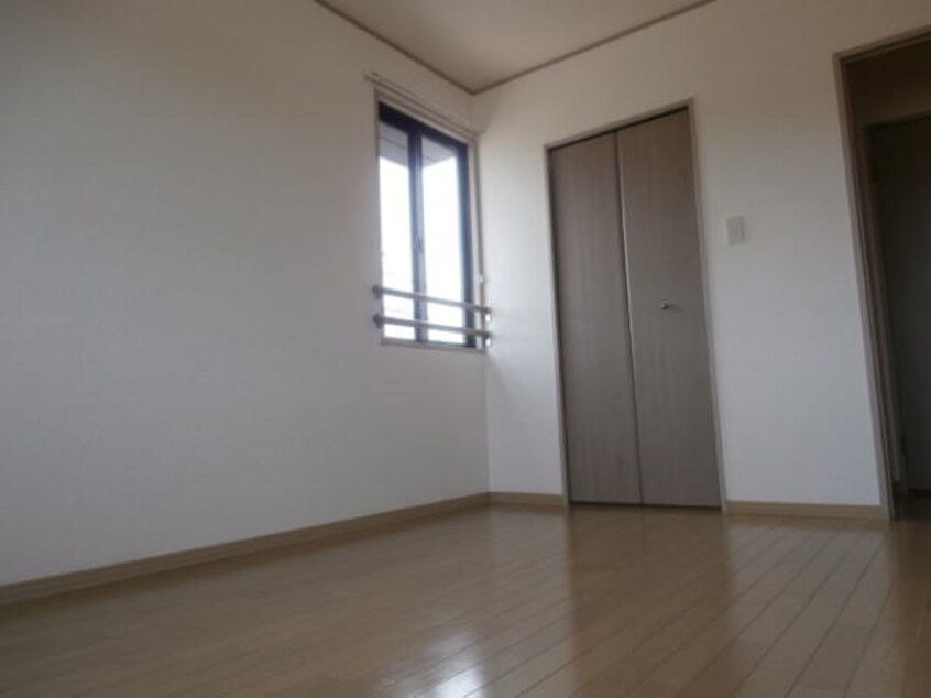 同仕様 和歌山線/岩出駅 バス14分森下車:停歩10分 3階 築26年