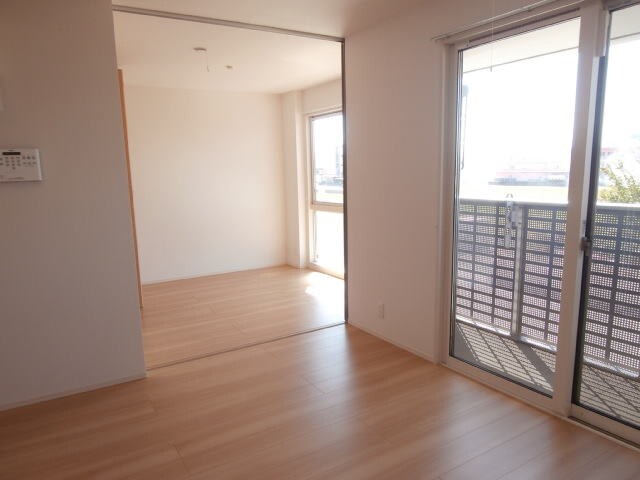 同仕様 和歌山線/岩出駅 徒歩22分 2階 築5年