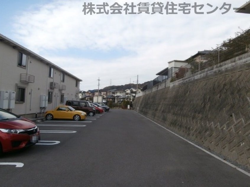  阪和線・羽衣線/紀伊駅 バス7分山下車:停歩9分 1階 築9年