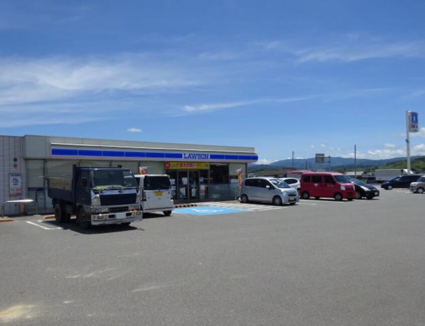 ローソン 和歌山和田店様(コンビニ)まで641m 和歌山電鉄貴志川線/交通センター前駅 徒歩13分 2階 築8年