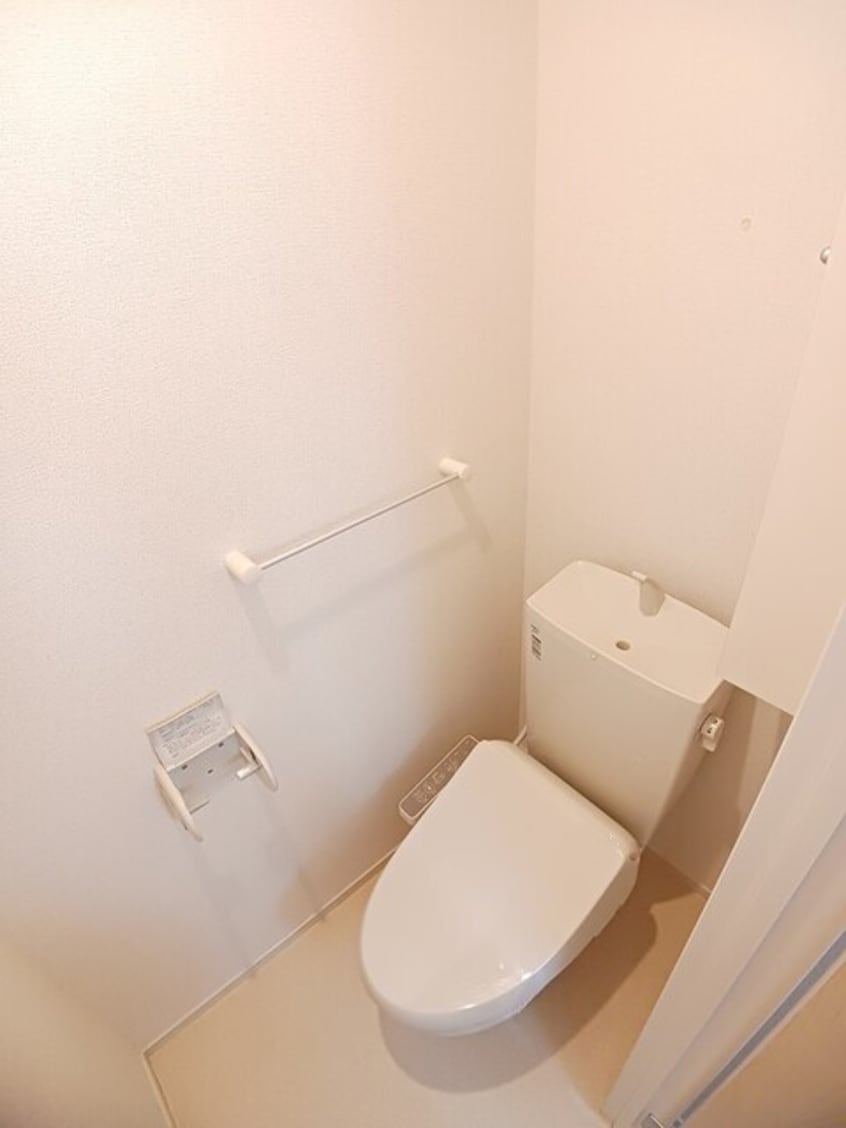  阪和線・羽衣線/紀伊駅 バス15分相谷西下車:停歩4分 1階 築7年