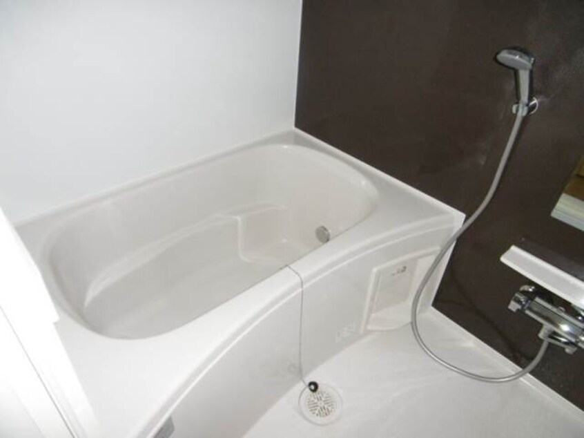  阪和線・羽衣線/紀伊駅 バス15分相谷西下車:停歩3分 1階 築8年