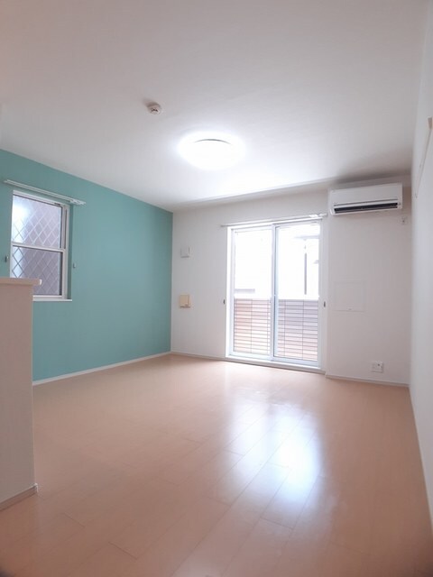  阪和線・羽衣線/紀伊中ノ島駅 徒歩15分 1階 築12年