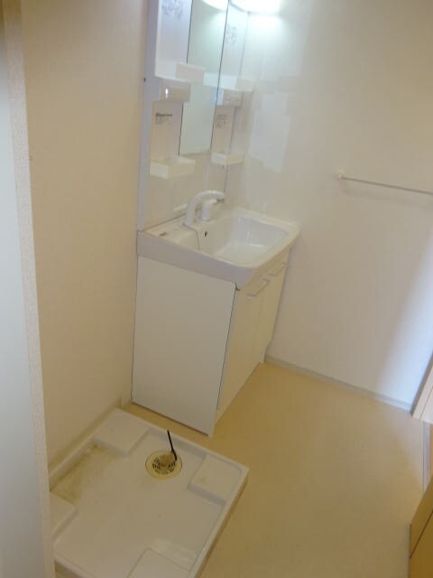  阪和線・羽衣線/紀伊中ノ島駅 徒歩15分 1階 築12年