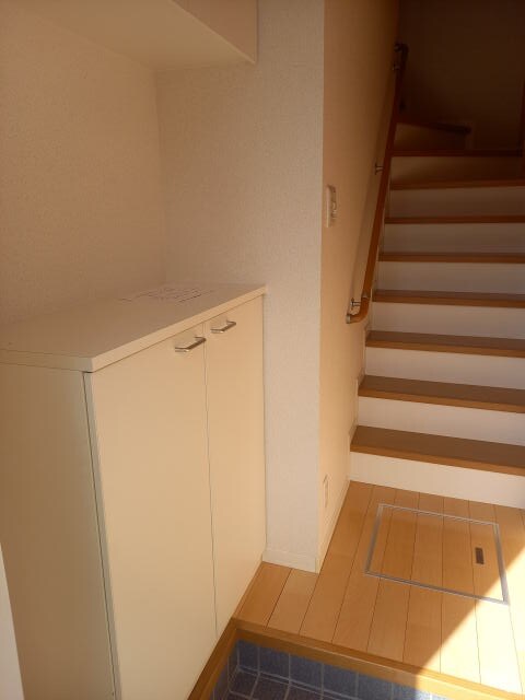 同仕様 和歌山電鉄貴志川線/日前宮駅 徒歩17分 2階 築19年