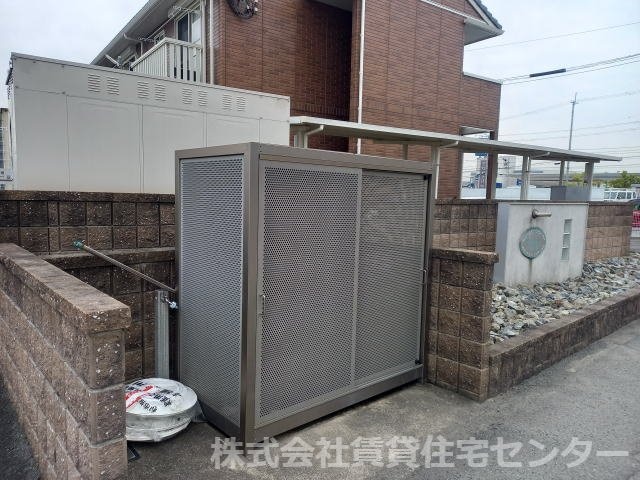  阪和線・羽衣線/和歌山駅 バス11分南中島下車:停歩11分 2階 築16年