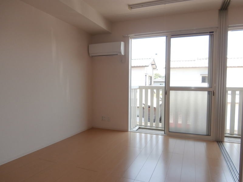  和歌山電鉄貴志川線/岡崎前駅 徒歩10分 2階 築16年