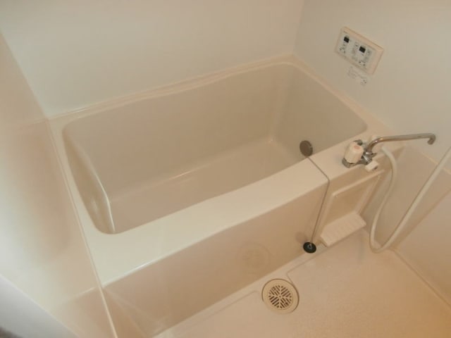  和歌山電鉄貴志川線/岡崎前駅 徒歩10分 2階 築16年