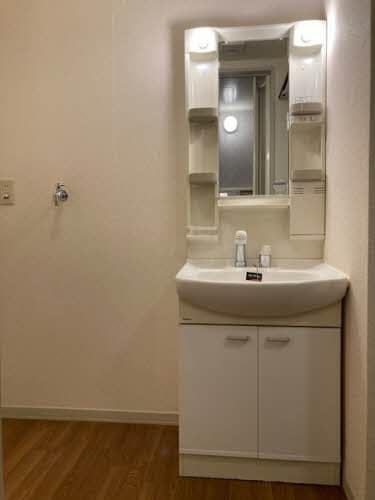  阪和線・羽衣線/和歌山駅 バス25分布引南下車:停歩5分 2階 築27年