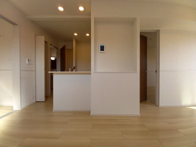 同仕様 阪和線・羽衣線/紀伊駅 バス9分山村（和歌山県）下車:停歩10分 2階 建築中