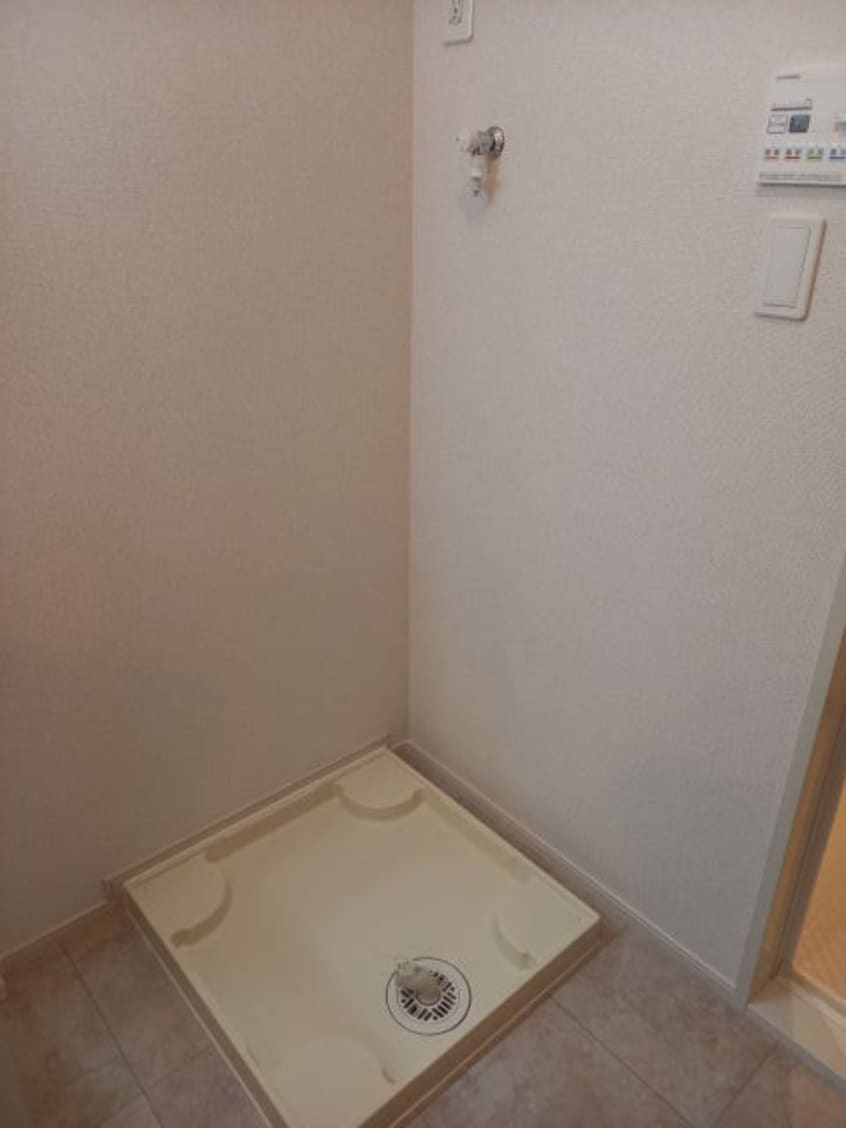 同仕様 阪和線・羽衣線/紀伊駅 バス9分山村（和歌山県）下車:停歩10分 2階 建築中