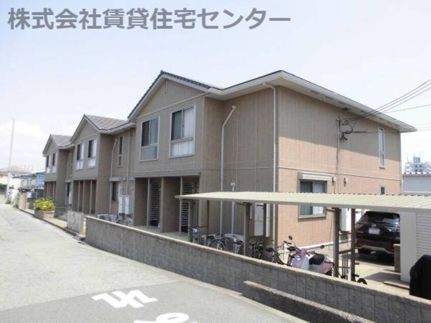  南海本線/和歌山市駅 バス25分西浜下車:停歩5分 1階 築15年