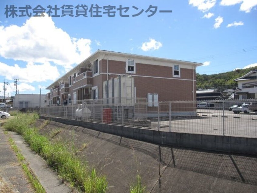  和歌山線/船戸駅 バス20分丸栖北下車:停歩7分 1階 築14年