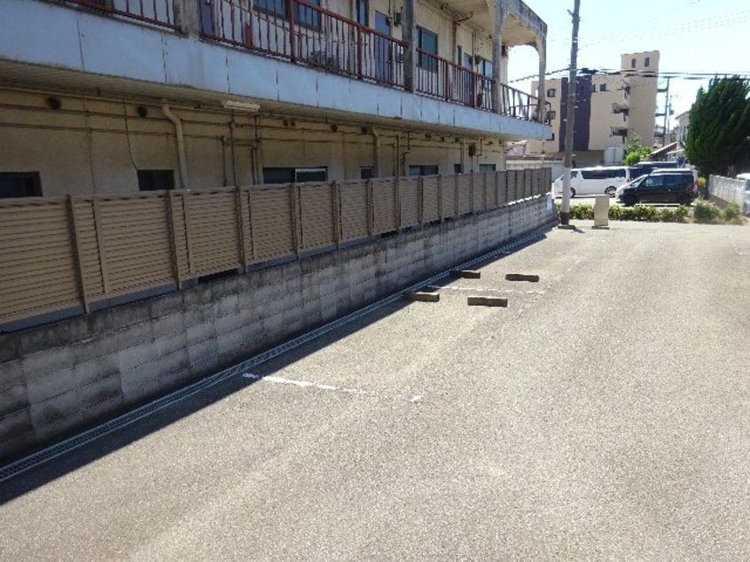  阪和線・羽衣線/和歌山駅 バス23分浜ノ宮下車:停歩4分 1階 築22年