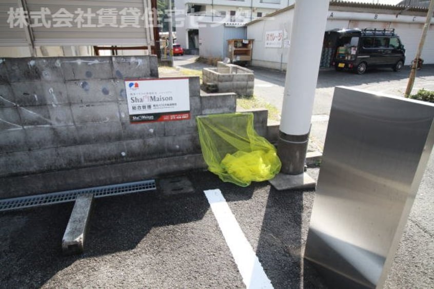  阪和線・羽衣線/和歌山駅 バス23分浜ノ宮下車:停歩4分 1階 築22年
