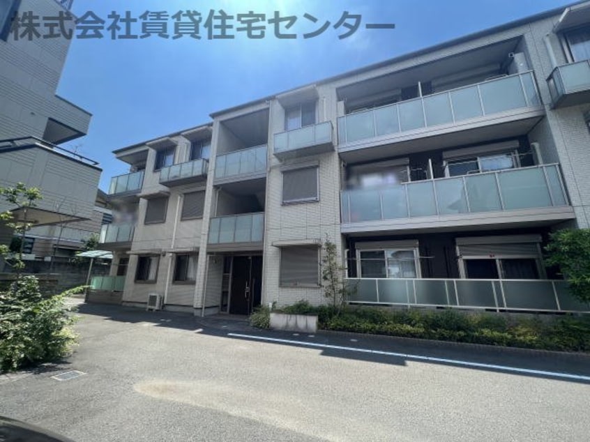  南海本線/和歌山市駅 バス4分県庁前下車:停歩4分 1階 築9年