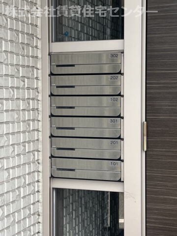  南海本線/和歌山市駅 バス4分県庁前下車:停歩4分 1階 築9年