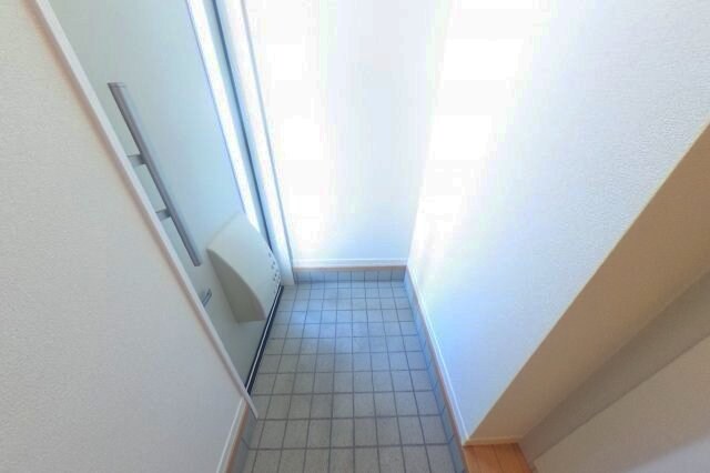  南海本線/和歌山市駅 バス13分堀止下車:停歩4分 1階 築13年