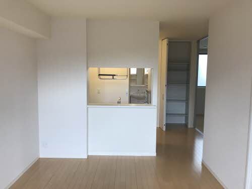  南海本線/和歌山市駅 バス13分堀止下車:停歩4分 1階 築13年