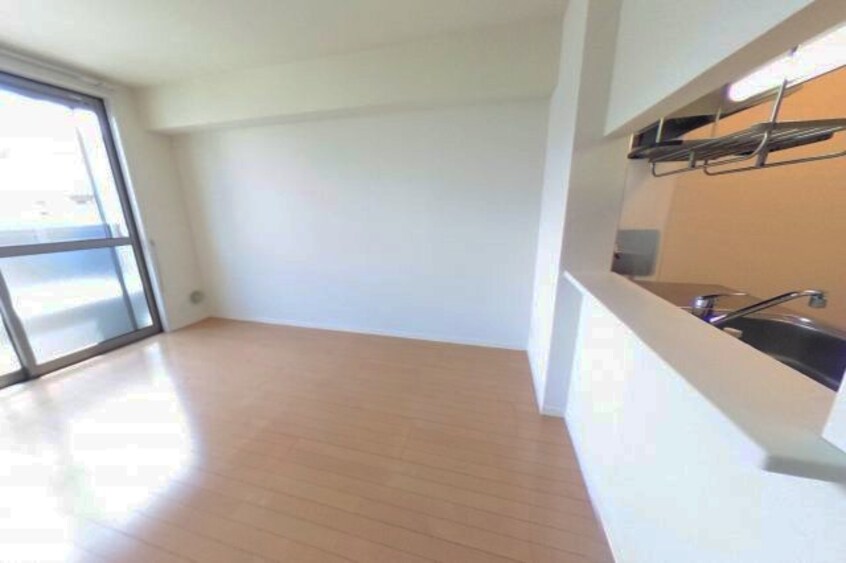  南海本線/和歌山市駅 バス13分堀止下車:停歩4分 1階 築13年