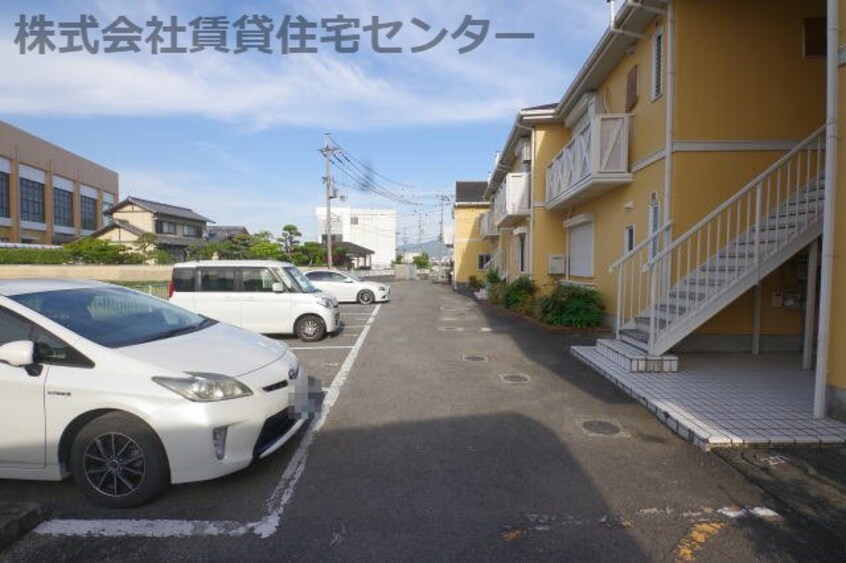  阪和線・羽衣線/紀伊駅 バス15分中迫下車:停歩5分 1階 築35年