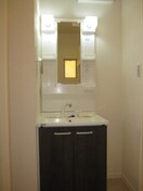  阪和線・羽衣線/紀伊駅 バス15分中迫下車:停歩5分 1階 築35年