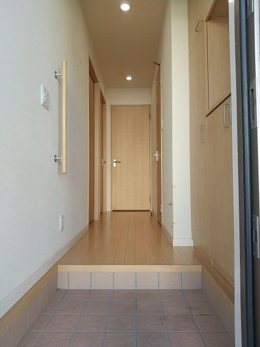 同仕様 南海本線/和歌山市駅 バス7分日赤医療センター前下車:停歩5分 1階 築10年