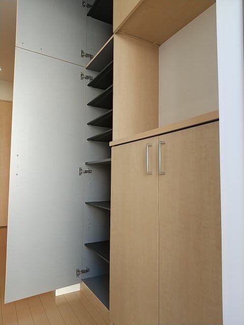 同仕様 南海本線/和歌山市駅 バス7分日赤医療センター前下車:停歩5分 1階 築10年