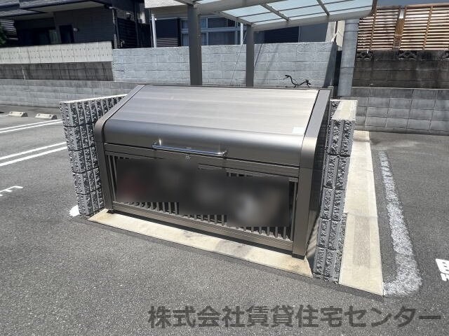  南海本線/和歌山市駅 バス7分日赤医療センター前下車:停歩5分 1階 築10年