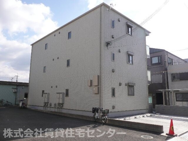  南海本線/和歌山市駅 バス15分堀止下車:停歩3分 1階 築9年