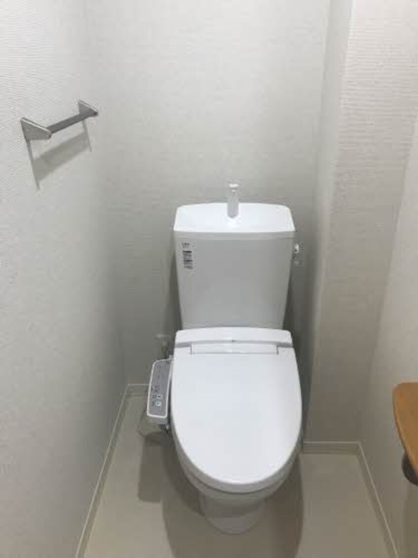  南海本線/和歌山市駅 バス15分堀止下車:停歩3分 1階 築9年