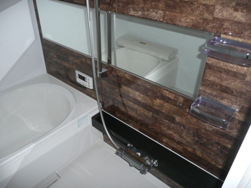  南海本線/和歌山市駅 バス15分堀止下車:停歩3分 1階 築9年