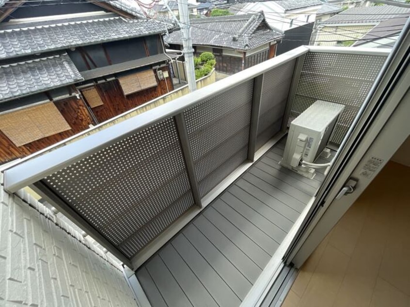  阪和線・羽衣線/和歌山駅 バス15分南中島下車:停歩5分 2階 築17年