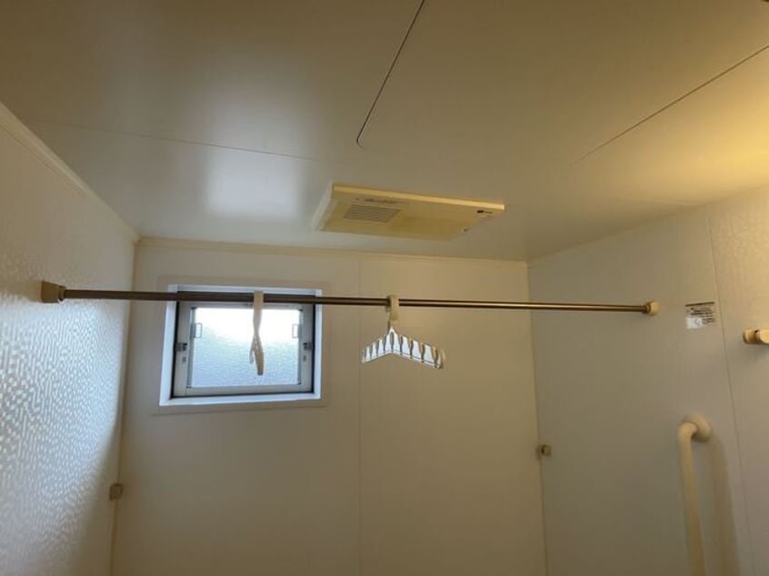  阪和線・羽衣線/和歌山駅 バス15分南中島下車:停歩5分 2階 築17年