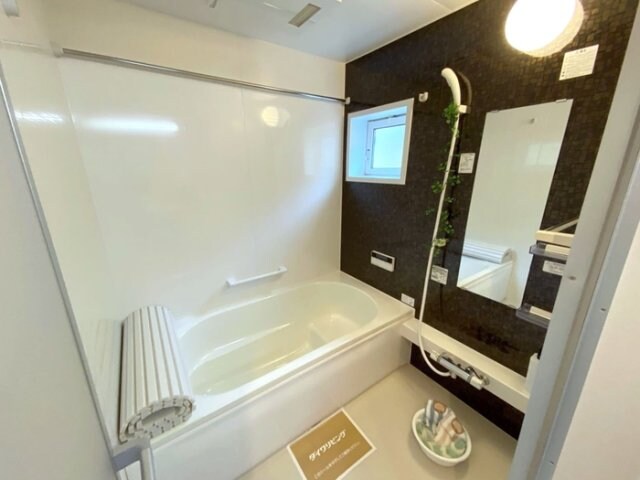  南海本線/和歌山市駅 徒歩15分 1-2階 築9年