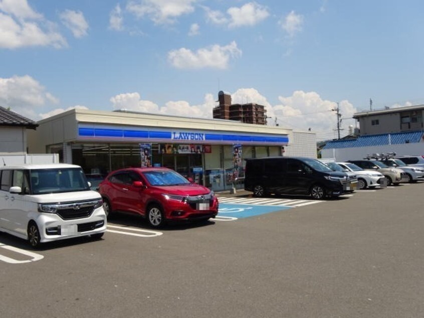 ローソン和歌山北中島店様(コンビニ)まで987m 阪和線・羽衣線/和歌山駅 バス15分南中島下車:停歩5分 2階 築14年