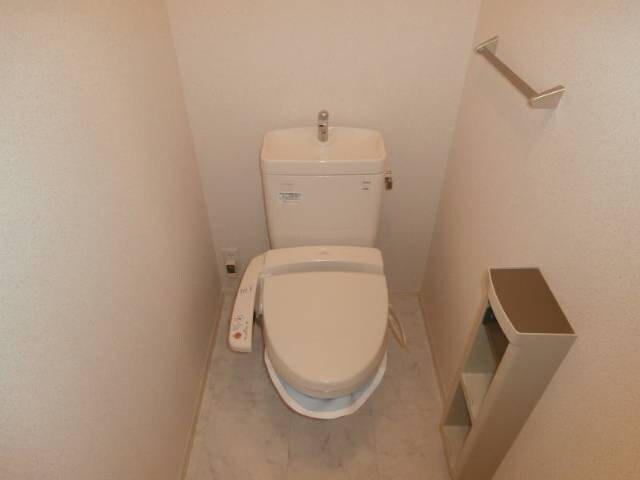  南海本線/和歌山市駅 バス20分新和歌浦口下車:停歩13分 1階 築16年