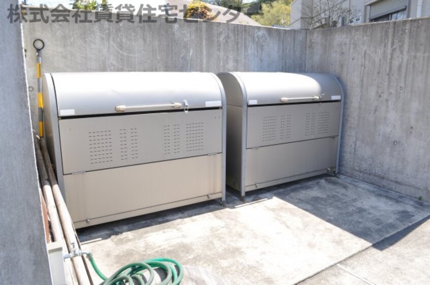  南海本線/和歌山市駅 バス20分新和歌浦口下車:停歩13分 1階 築16年