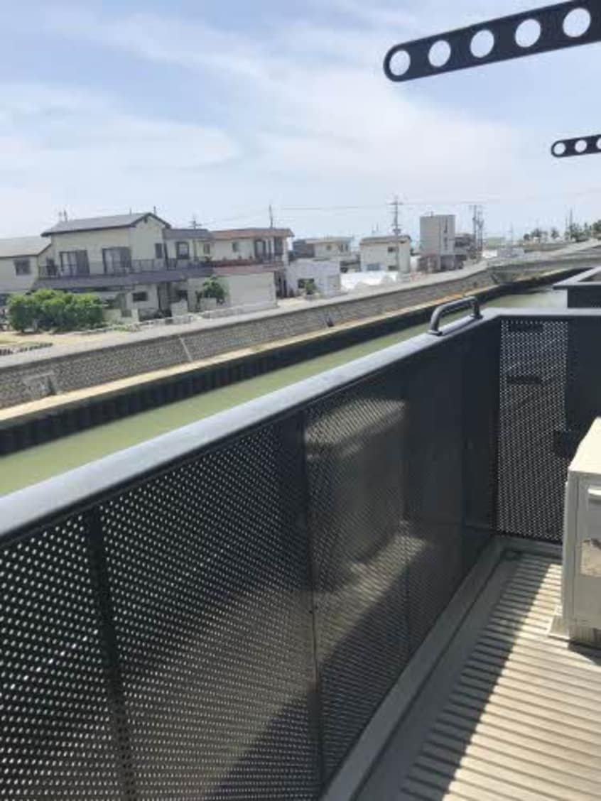  阪和線・羽衣線/和歌山駅 バス25分布引南下車:停歩5分 2階 築27年