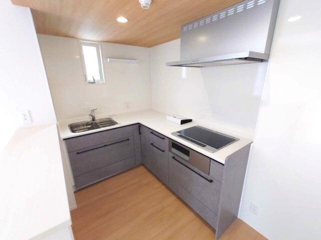  南海本線/和歌山市駅 徒歩12分 2階 築2年