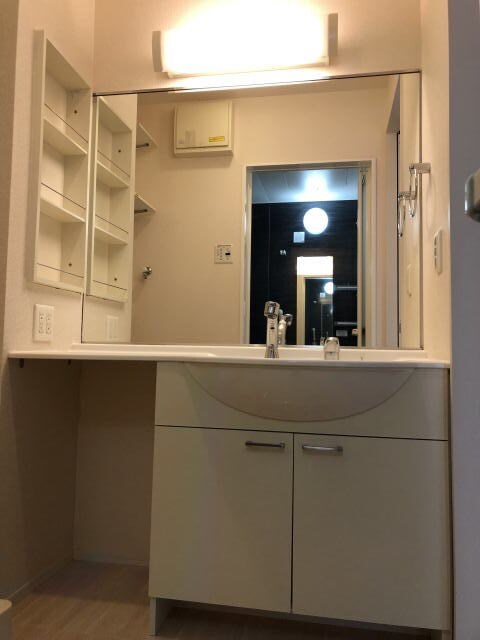 同仕様 きのくに線・紀勢本線/紀三井寺駅 バス5分布引南下車:停歩11分 1階 築12年