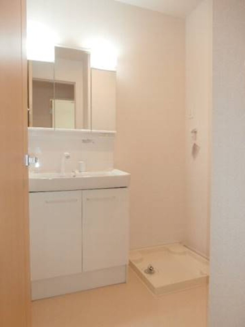  阪和線・羽衣線/紀伊中ノ島駅 徒歩21分 1階 築6年