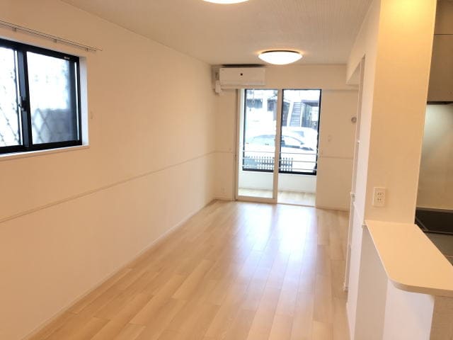  南海本線/和歌山市駅 バス11分花王橋下車:停歩3分 1階 築2年