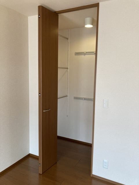  南海本線/和歌山市駅 バス20分松ヶ丘バス下車:停歩2分 2階 築14年