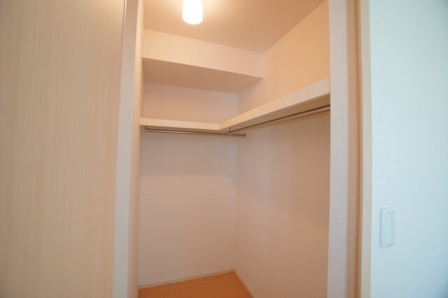  和歌山線/布施屋駅 徒歩15分 1階 築13年