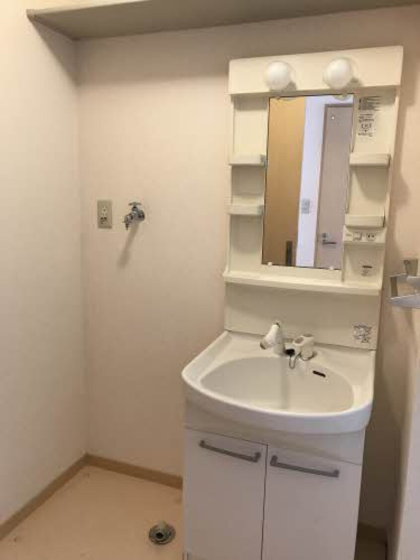  南海本線/和歌山市駅 バス25分大浦下車:停歩5分 1階 築19年