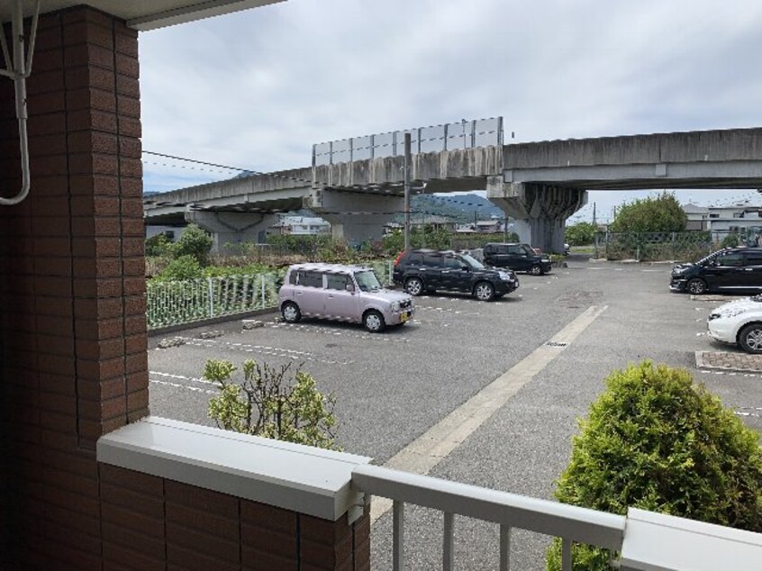  和歌山線/紀伊山田駅 徒歩18分 1階 築18年