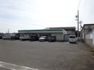 ファミリーマート和歌山西浜店様(コンビニ)まで605m 南海本線/和歌山市駅 バス16分西浜下車:停歩7分 2階 築13年